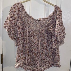 American Eagle pink floral boho blouse